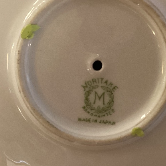 Vintage Noritake Lusterware Hand Painted Floral center handle plate - Picture 4 of 7